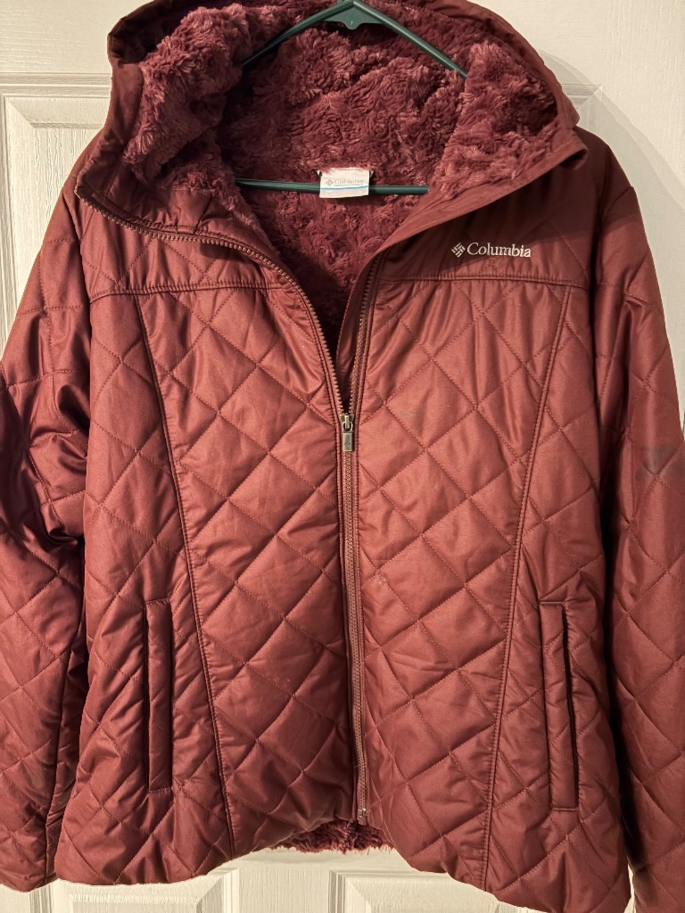 XL Burgundy copper crest Columbia jacket